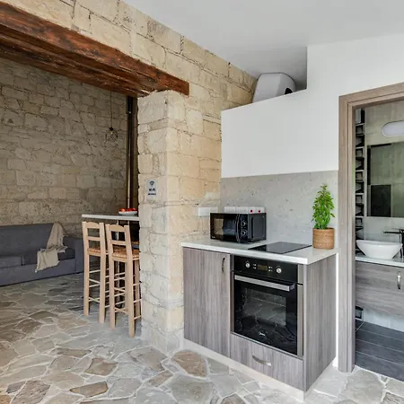 Andre Marie Stonewood Retreat