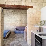 Andre Marie Stonewood Retreat Apartment *