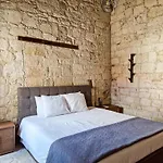Andre Marie Stonewood Retreat Apartament *