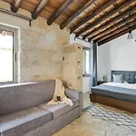 Apartment Andre Marie Stonewood Retreat