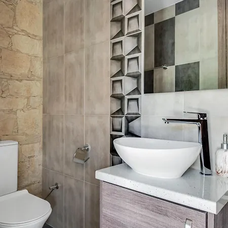 Andre Marie Stonewood Retreat Apartment *