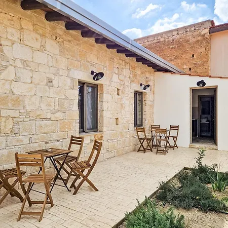 Andre Marie Stonewood Retreat Apartment Limassol