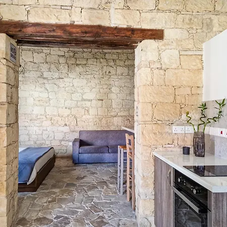 Andre Marie Stonewood Retreat Appartement *