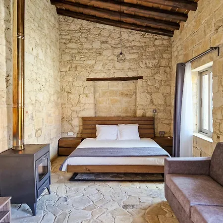 Andre Marie Stonewood Retreat * Lemesos