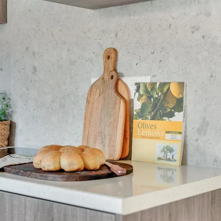 Andre Marie Stonewood Retreat Лимасол