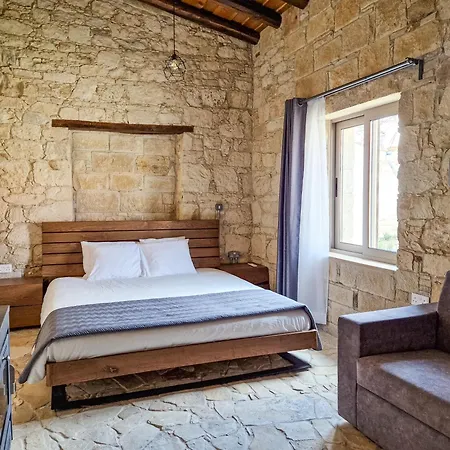 Andre Marie Stonewood Retreat