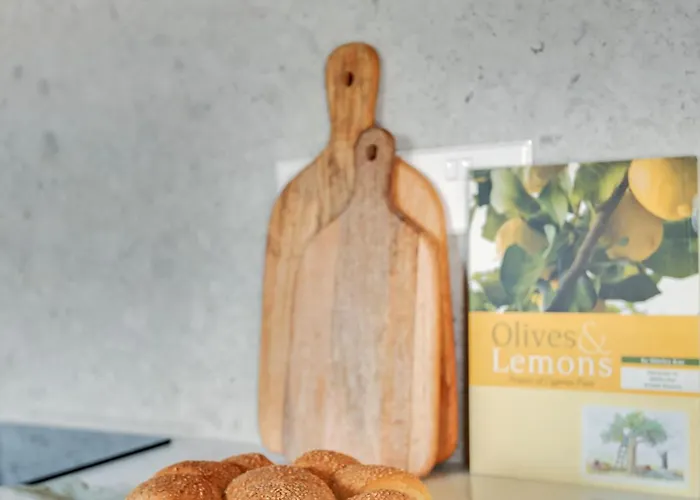 Andre Marie Stonewood Retreat *