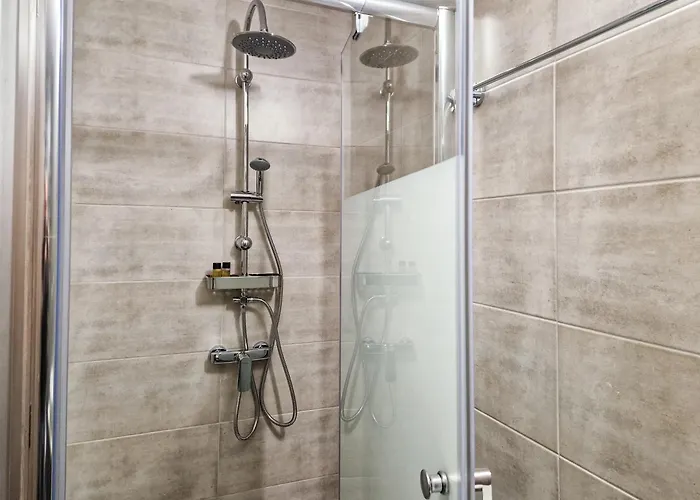 Apartment Andre Marie Stonewood Retreat