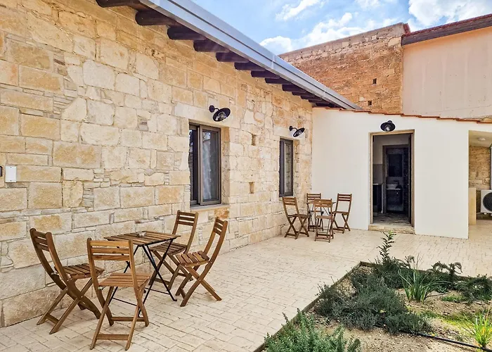 Andre Marie Stonewood Retreat Διαμέρισμα Λεμεσός