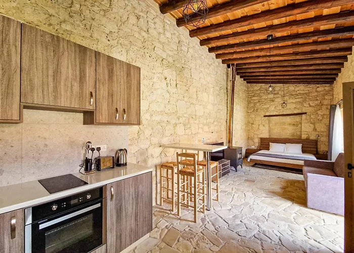 Andre Marie Stonewood Retreat Διαμέρισμα Λεμεσός