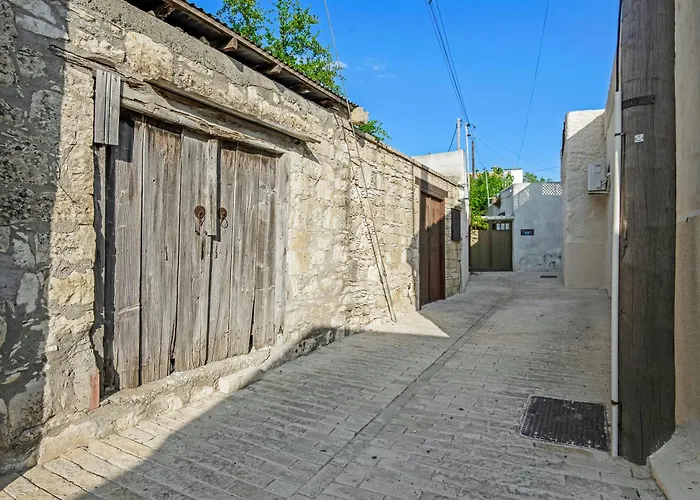 Andre Marie Stonewood Retreat